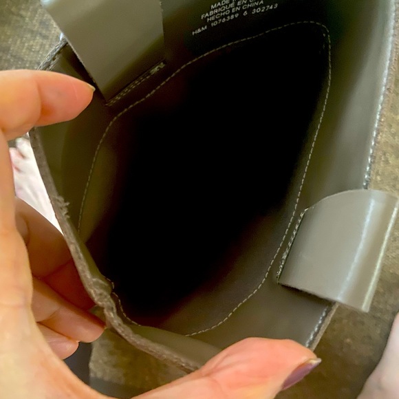 H&M Knee High Boots- size 8 - Picture 7 of 13